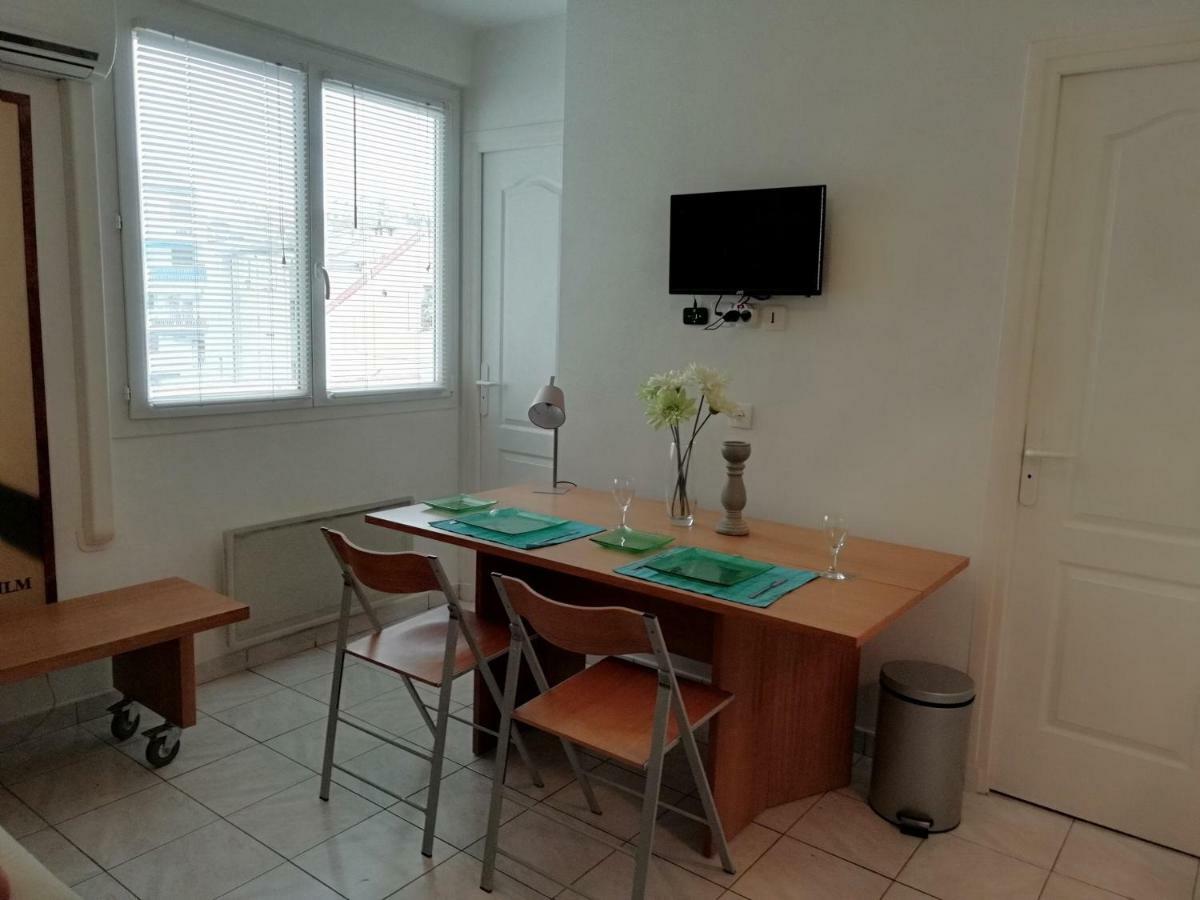 Apartment Massoury Cannes Bagian luar foto
